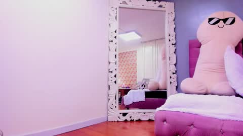 Iris online show from January 14, 1:28 pm