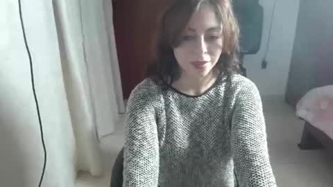 irisarellano_ online show from April 15, 1:40 pm