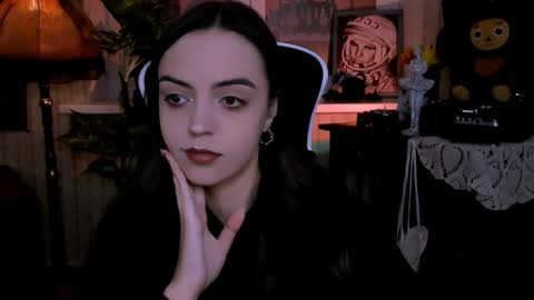 Snapshot of iriscline chatting on December 14, 1:05 pm Iris online show from December 14, 1:05 pm