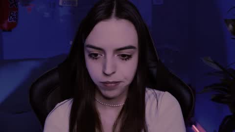 Snapshot of iriscline chatting on December 17, 4:32 pm Iris online show from December 17, 4:32 pm