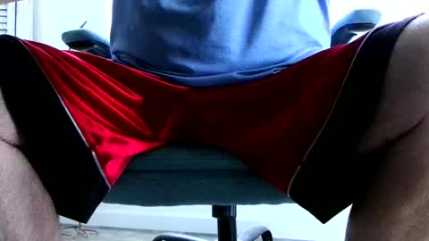 Snapshot of irishdudeloveoib chatting on April 9, 12:21 pm Irishdudelove online show from April 9, 12:21 pm