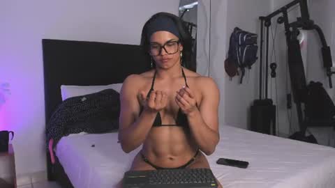 Snapshot of irismuscle chatting on July 7, 4:55 pm irismuscle online show from July 7, 4:55 pm