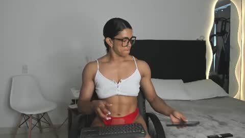 Snapshot of irismuscle chatting on July 20, 8:44 pm irismuscle online show from July 20, 8:44 pm