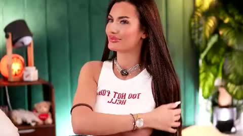 Snapshot of irisnightshade chatting on July 20, 4:05 am Maria online show from July 20, 4:05 am