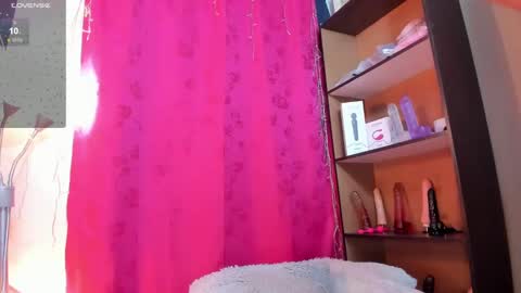 Snapshot of iriss_25 chatting on January 22, 6:20 pm iris online show from January 22, 6:20 pm