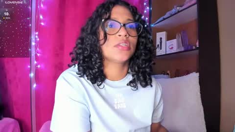 Snapshot of iriss_25 chatting on January 23, 5:31 pm iris online show from January 23, 5:31 pm