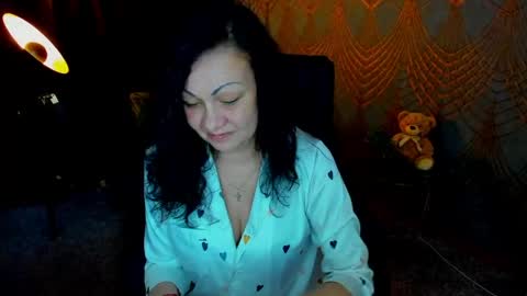 Snapshot of irissmoon1 chatting on May 31, 6:09 pm Iris online show from May 31, 6:09 pm