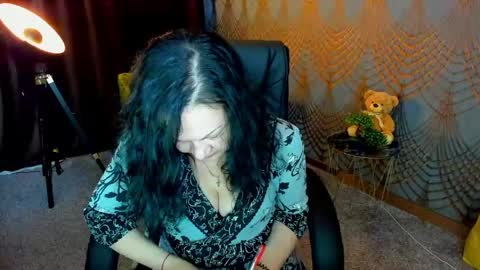 Snapshot of irissmoon1 chatting on June 2, 5:42 am Iris online show from June 2, 5:42 am