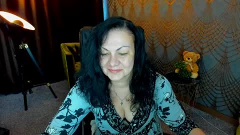 Snapshot of irissmoon1 chatting on June 3, 5:54 am Iris online show from June 3, 5:54 am