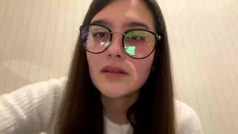 irisss31 online show from February 26, 7:38 pm