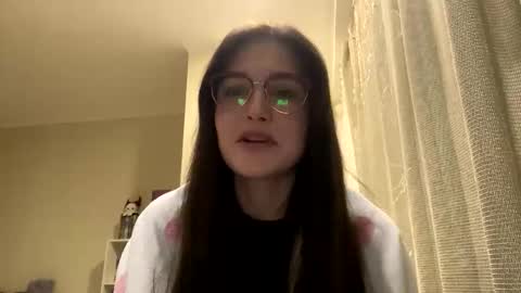 irisss31 online show from March 6, 7:32 pm