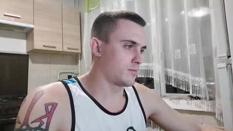 Snapshot of iron_mast chatting on March 2, 8:04 pm Anton online show from March 2, 8:04 pm