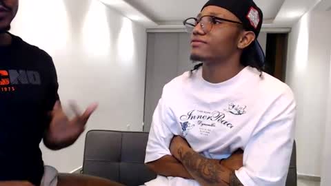Yandi Alpha Locker Room online show from July 18, 12:48 am