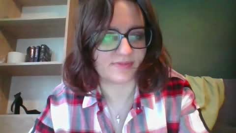Snapshot of irresistibleparis chatting on April 14, 5:35 am Paris online show from April 14, 5:35 am