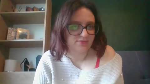 Snapshot of irresistibleparis chatting on April 20, 6:05 am Paris online show from April 20, 6:05 am