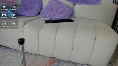 Snapshot of isa1_smith chatting on February 5, 3:11 am isa1_smith online show from February 5, 3:11 am