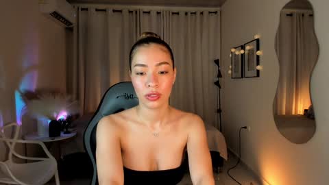 Snapshot of isa_____ chatting on January 29, 11:04 pm isa_____ online show from January 29, 11:04 pm