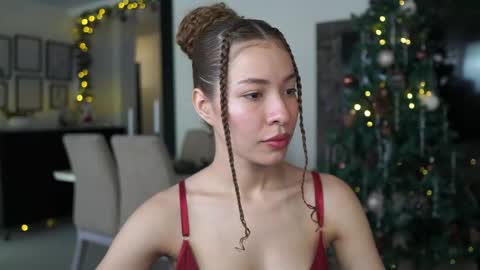 Snapshot of isa_____ chatting on December 20, 7:21 pm isa_____ online show from December 20, 7:21 pm