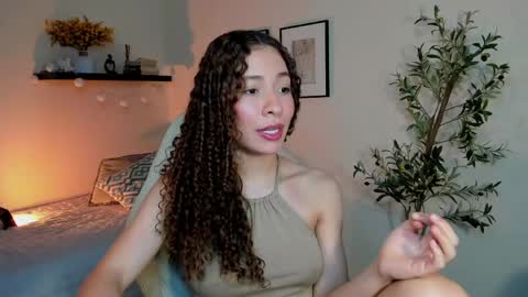 isa_____ online show from April 21, 2:51 am