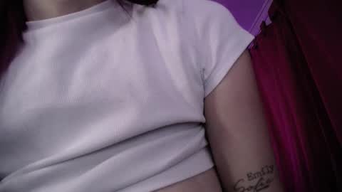 Snapshot of isa_emeralds chatting on October 10, 10:36 am Isabella  online show from October 10, 10:36 am
