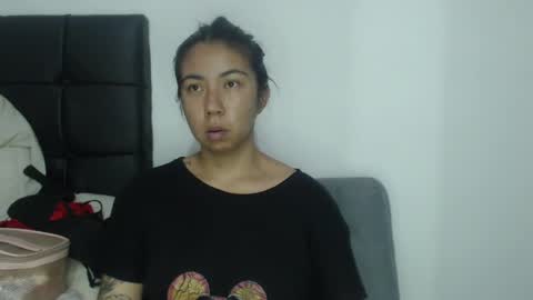 Snapshot of isa_mey chatting on December 2, 4:42 am Isa online show from December 2, 4:42 am