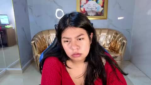 Snapshot of isa_s chatting on May 25, 12:33 pm Isa online show from May 25, 12:33 pm