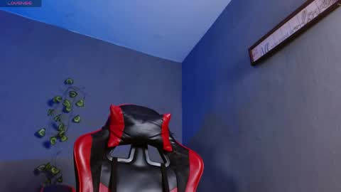 isa_salvatore online show from April 20, 5:37 pm