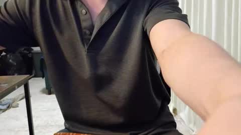 isaac online show from April 10, 10:09 am