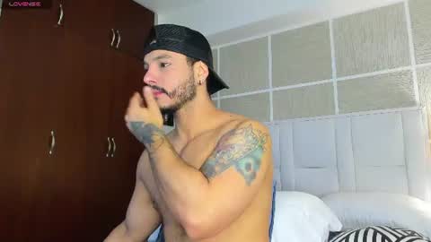 Isaac Surez online show from August 7, 11:34 am