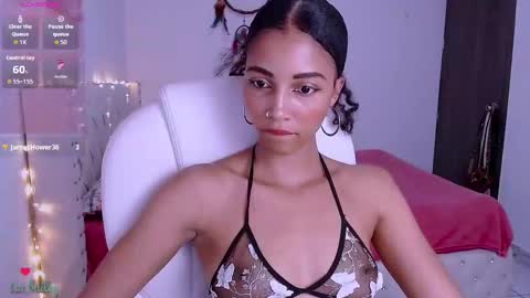 Snapshot of isabel_bailey chatting on February 27, 10:32 pm isabel online show from February 27, 10:32 pm