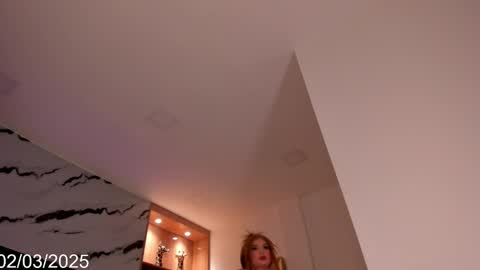 Isabel online show from March 2, 5:44 am