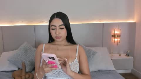 Isa online show from October 2, 3:13 am