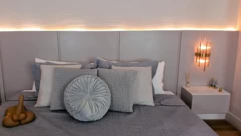 Isa online show from October 8, 1:25 am