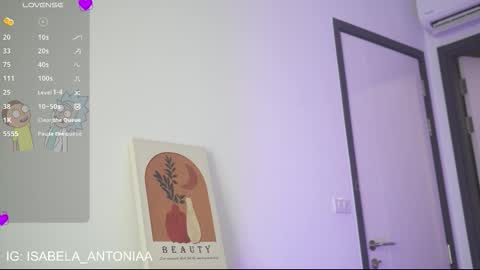 Snapshot of isabela_antonia_ chatting on September 25, 9:13 am online show from September 25, 9:13 am