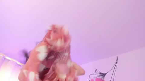 Snapshot of isabela_fiorelli chatting on March 7, 6:33 pm isabela_fiorelli online show from March 7, 6:33 pm