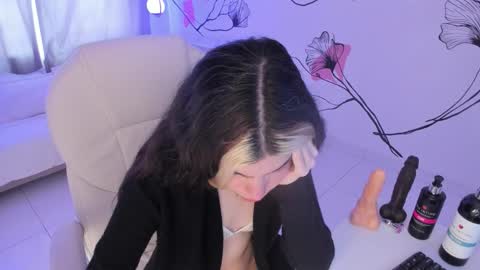 Snapshot of isabela_fiorelli chatting on October 16, 2:18 pm isabela_fiorelli online show from October 16, 2:18 pm