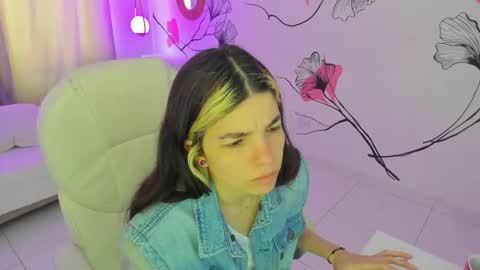 Snapshot of isabela_fiorelli chatting on November 23, 1:11 pm isabela_fiorelli online show from November 23, 1:11 pm