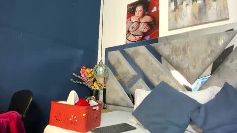 Mommy Isa online show from January 18, 5:44 am