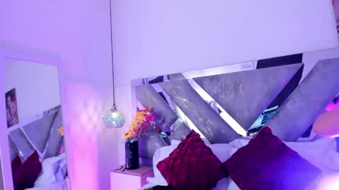 Snapshot of isabela_parkerr chatting on May 23, 6:45 pm Mommy Isa online show from May 23, 6:45 pm