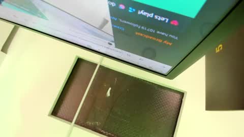 Snapshot of isabela_parkerr chatting on June 16, 1:25 pm Mommy Isa online show from June 16, 1:25 pm