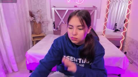 ISABELA  online show from January 17, 11:37 am