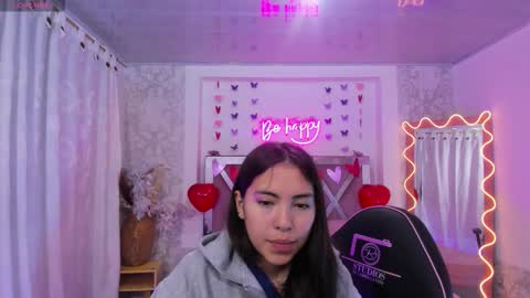 ISABELA  online show from February 23, 11:29 am