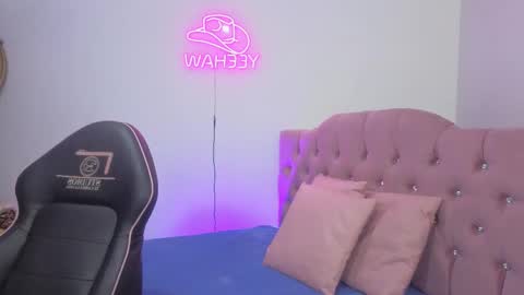 Snapshot of isabela_tay chatting on April 21, 11:38 am ISABELA online show from April 21, 11:38 am