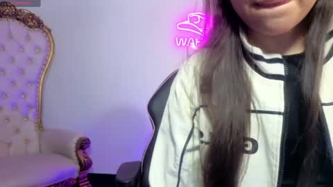 Snapshot of isabela_tay chatting on May 20, 12:00 pm ISABELA online show from May 20, 12:00 pm