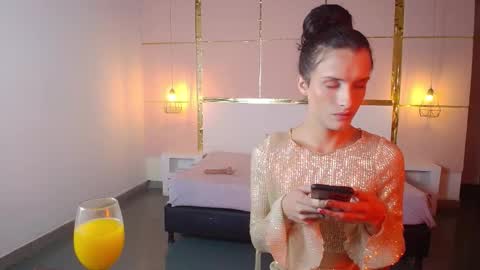 IsabelFernandez online show from October 10, 5:28 am