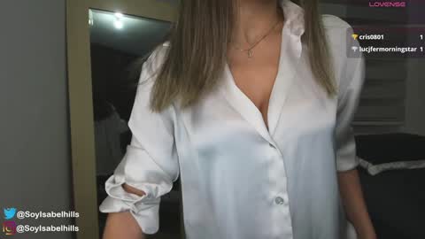 Snapshot of isabelhills chatting on October 28, 11:18 pm Isa online show from October 28, 11:18 pm