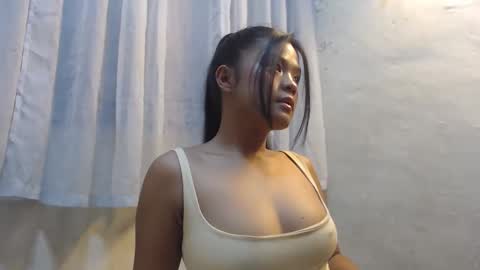 Snapshot of isabell2207 chatting on May 18, 9:09 pm Isabell online show from May 18, 9:09 pm