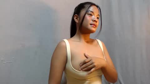 Snapshot of isabell2207 chatting on May 28, 9:23 pm Isabell online show from May 28, 9:23 pm