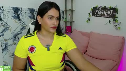 Snapshot of isabella_aristi03 chatting on July 3, 5:14 am isabella_aristi03 online show from July 3, 5:14 am