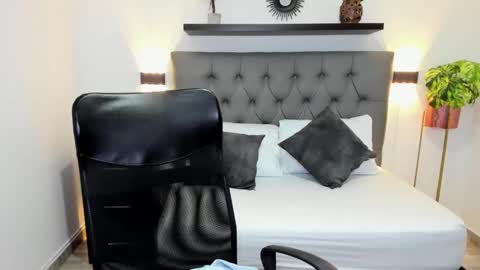 Snapshot of isabella_florez22 chatting on February 26, 12:03 pm Isabel florez online show from February 26, 12:03 pm